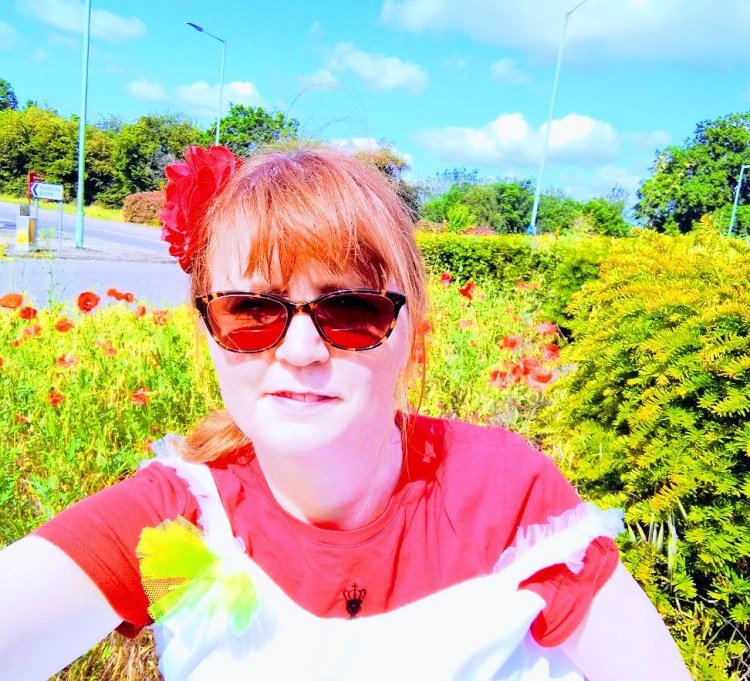 bright blooming roundabout